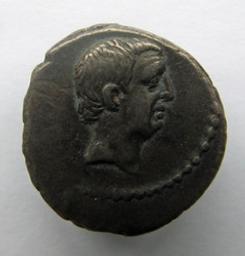 Monnaie romaine, Rome, 42 v.Chr | L. Livineius Regulus. Souverain
