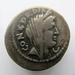 Romeinse Munt, Rome, 42 v.Chr | L. Mussidius T.f. Longus. Heerser
