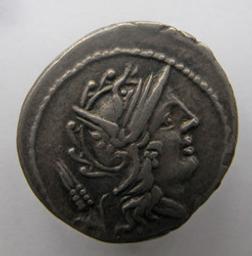 Monnaie romaine, Rome, 101 v. Chr | L. Iulius. Souverain