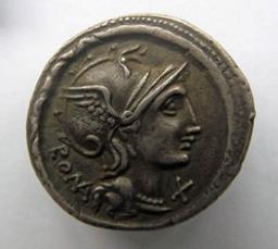 Monnaie romaine, Rome, 113-112Romeinse Munt, Rome, 113-112 | L. Manlius Torquatus. Ruler