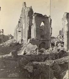 Ruines d'une église après bombardement | Collaer, Paul (1891-1989) - Belgian musicologist, pianist and conductor. Vorige eigenaar